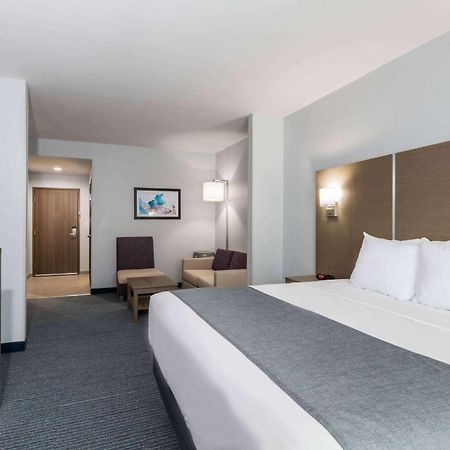 Days Inn & Suites By Wyndham Houston Nw Cypress Zewnętrze zdjęcie