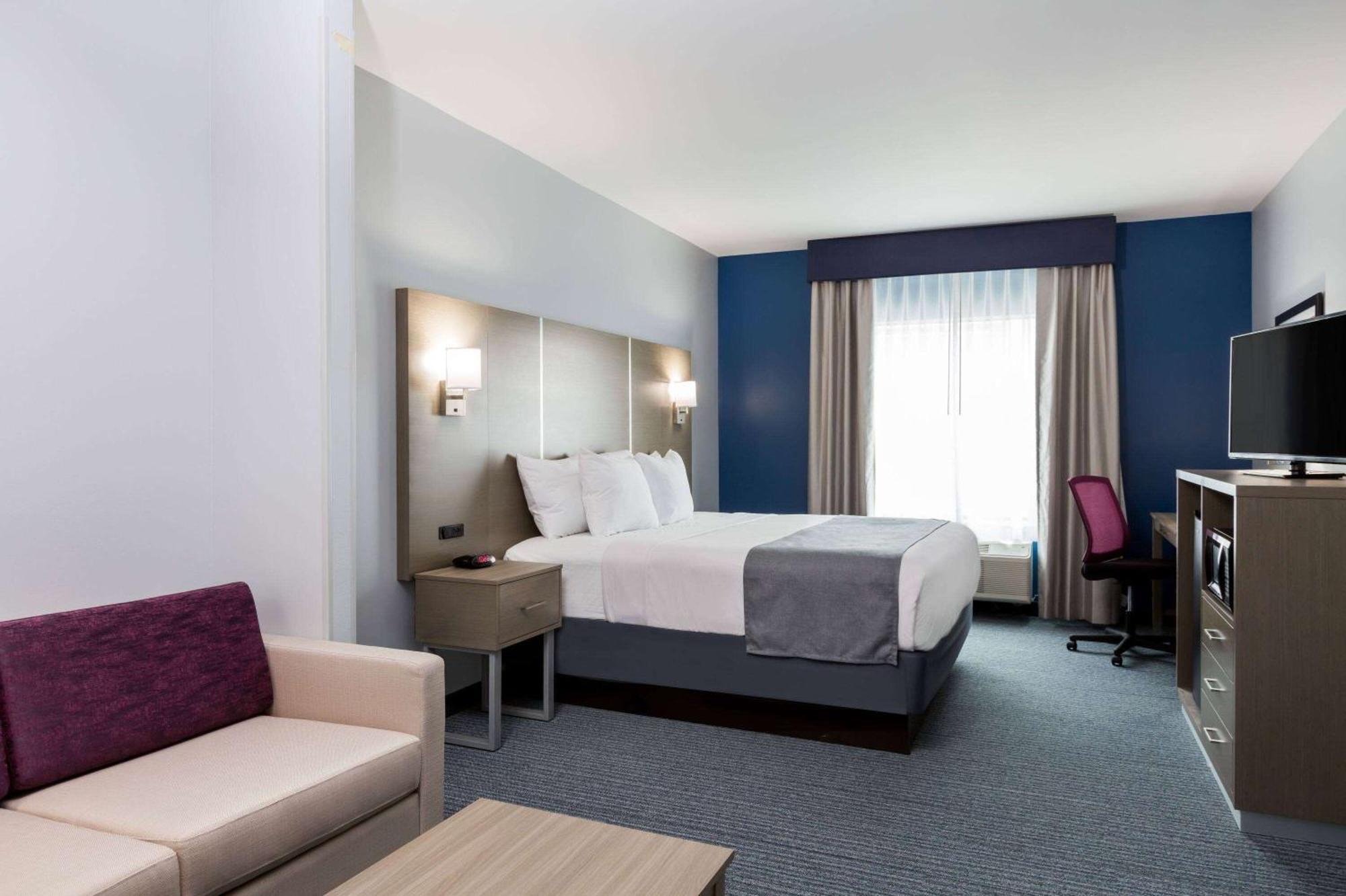 Days Inn & Suites By Wyndham Houston Nw Cypress Zewnętrze zdjęcie