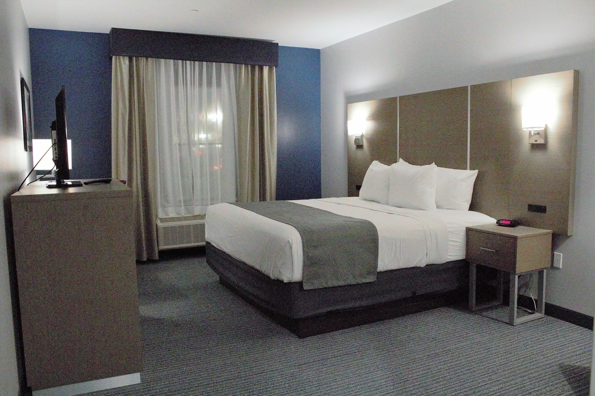 Days Inn & Suites By Wyndham Houston Nw Cypress Zewnętrze zdjęcie