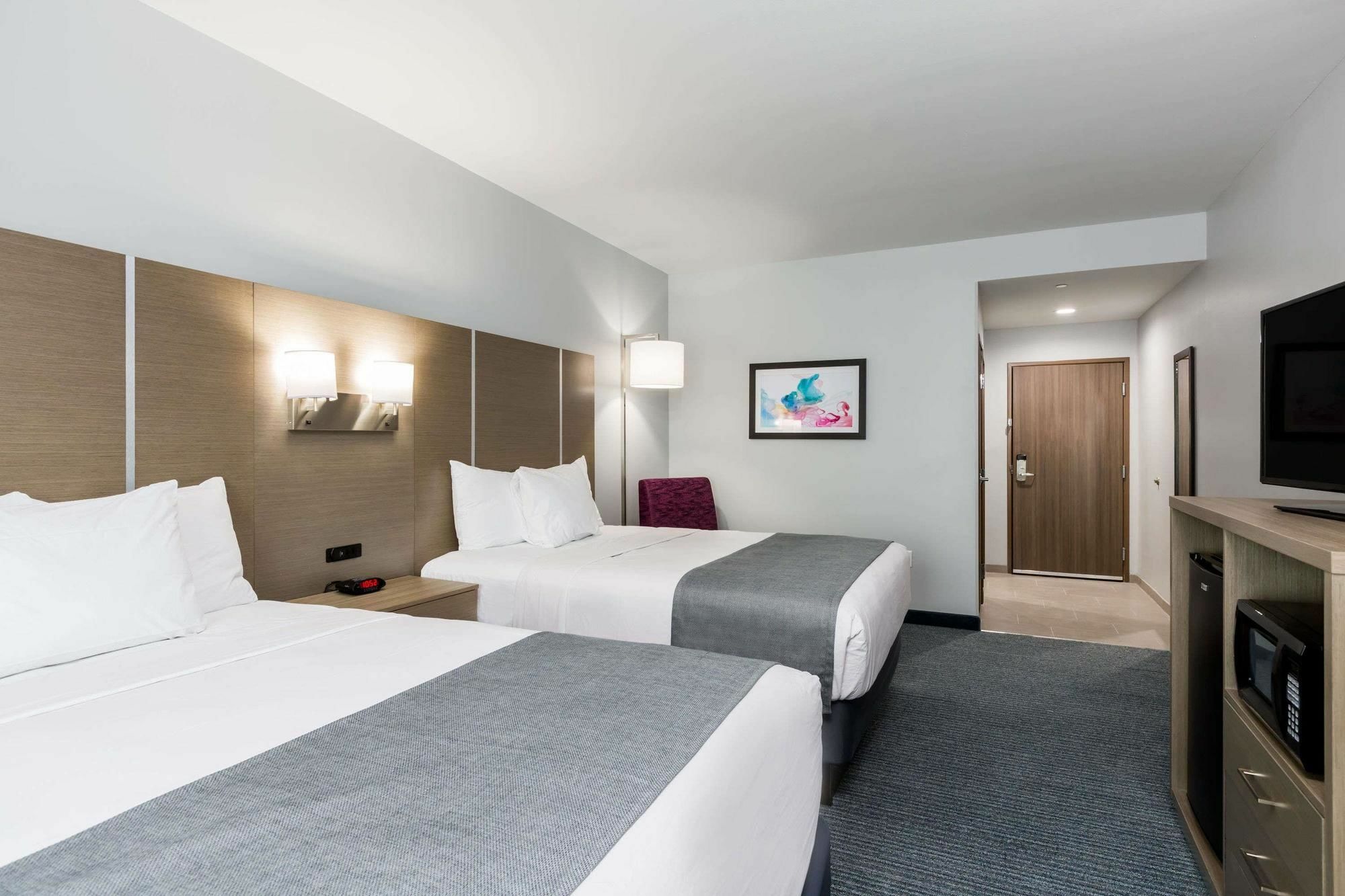 Days Inn & Suites By Wyndham Houston Nw Cypress Zewnętrze zdjęcie